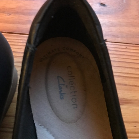 Clarks Black Leather Loafers, EUC, 9 - Picture 3 of 8